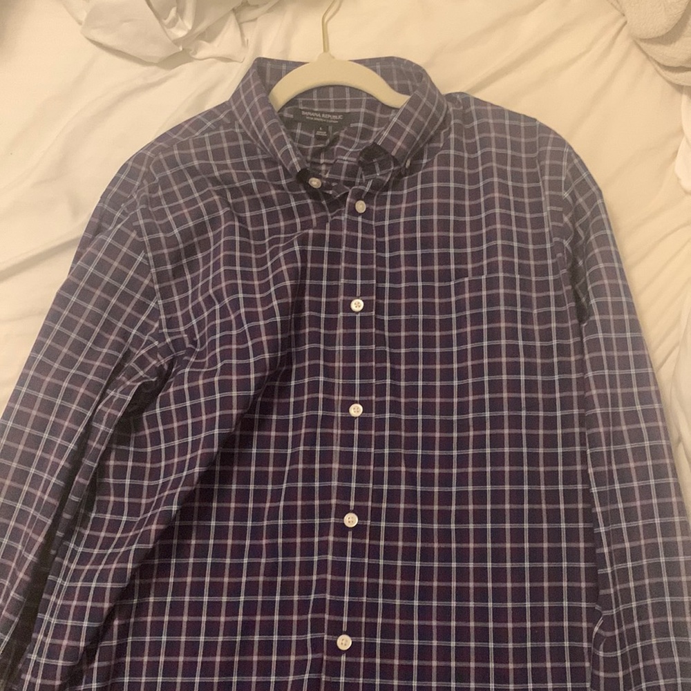 Banana republic stretch button down (L)